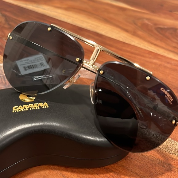 Carrera Sunglasses with Dustbag /case - Picture 3 of 7